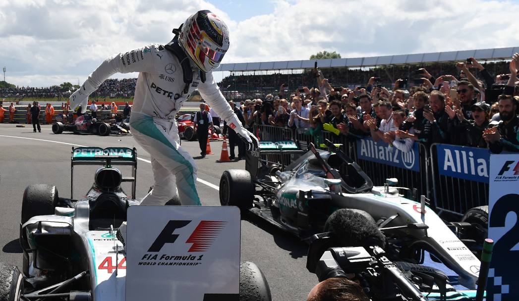 Lewis Hamilton vince il GP di Gran Bretagna. Reuters